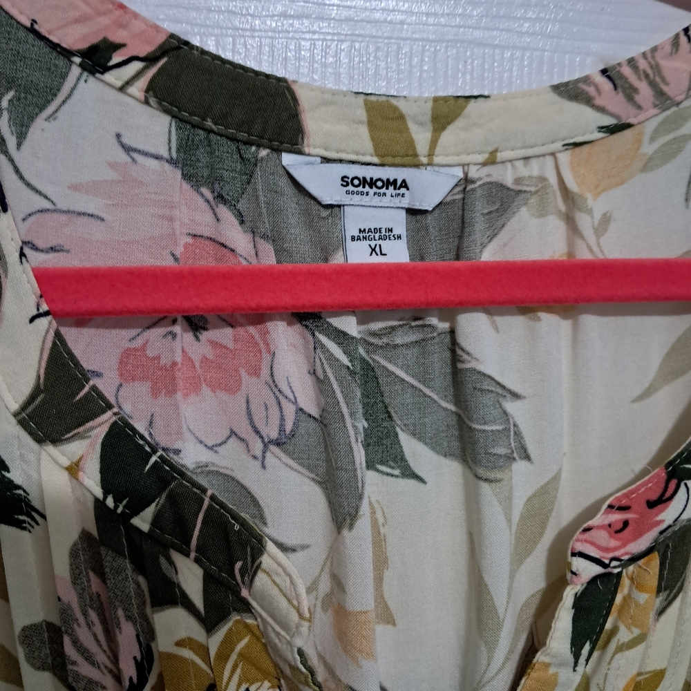 Floral V-Neck Short Sleeve Top - Cream with Pink & Olive - Picture 2 of 10